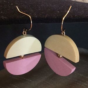 PINK and BLONDE WOOD CIRCULAR DANGLING EARRINGS